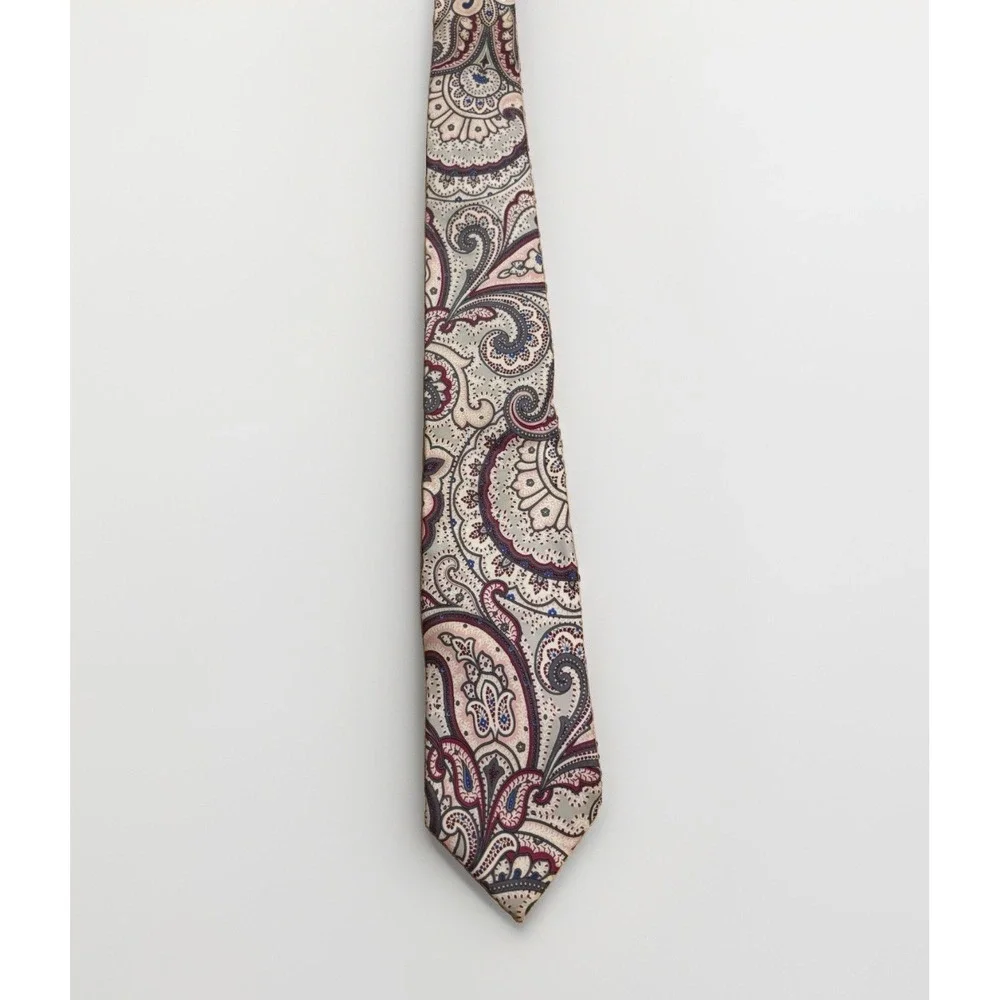 Chaps Tie Paisley Floral Men Necktie 100% Silk Pink Gray